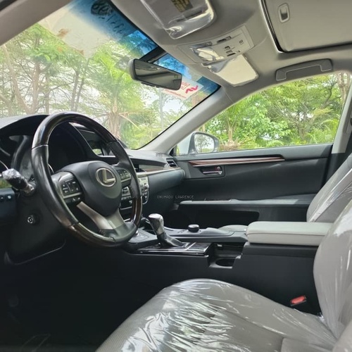 FOREIGN USED 2017 LEXUS ES350 FOR SALE IN ABUJA