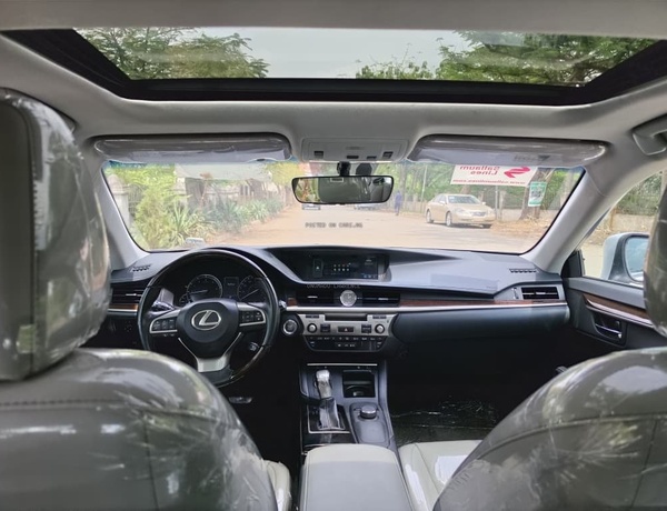 FOREIGN USED 2017 LEXUS ES350 FOR SALE IN ABUJA