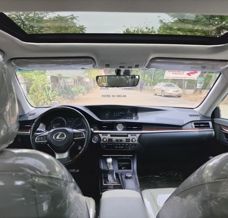 FOREIGN USED 2017 LEXUS ES350 FOR SALE IN ABUJA image