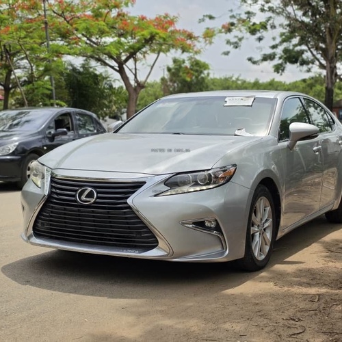 FOREIGN USED 2017 LEXUS ES350 FOR SALE IN ABUJA
