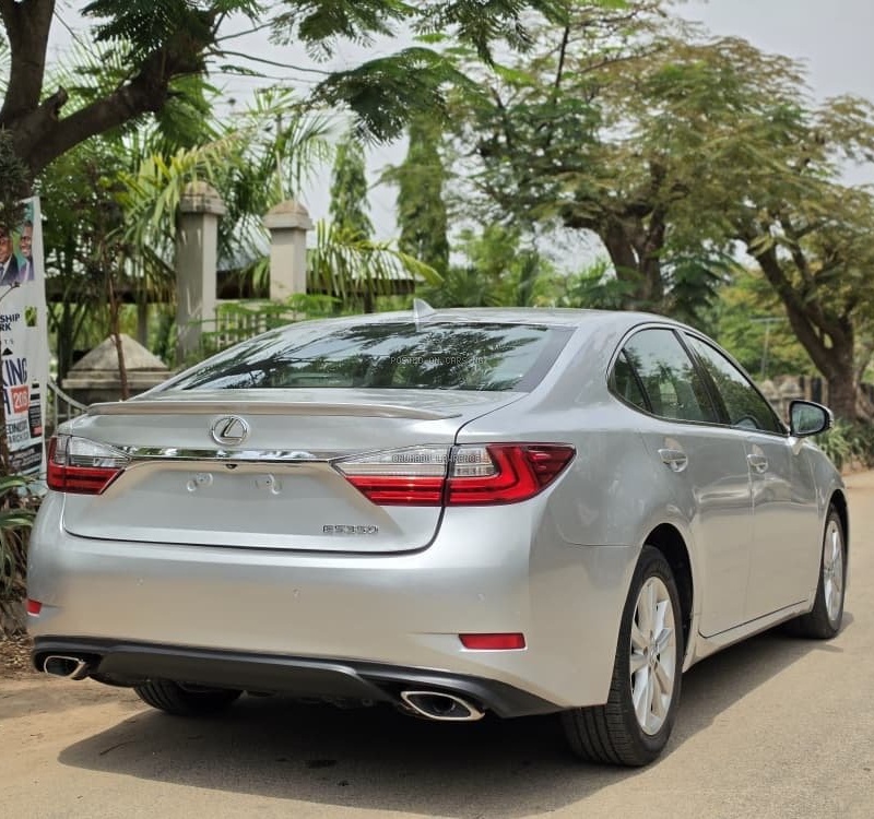 FOREIGN USED 2017 LEXUS ES350 FOR SALE IN ABUJA image