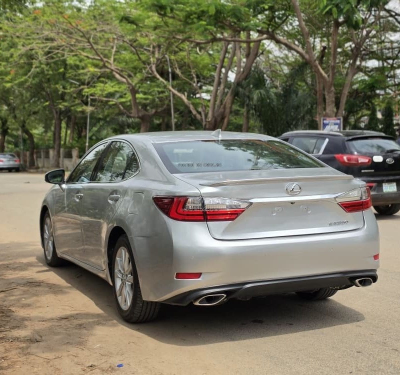 FOREIGN USED 2017 LEXUS ES350 FOR SALE IN ABUJA image