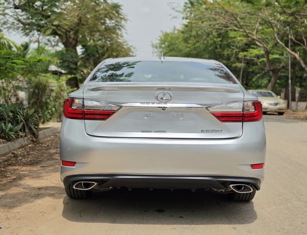 FOREIGN USED 2017 LEXUS ES350 FOR SALE IN ABUJA