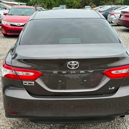 FOREIGN USED 2018 TOYOTA CAMRY LE FOR SALE IN ABUJA