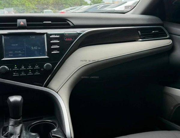 FOREIGN USED 2018 TOYOTA CAMRY LE FOR SALE IN ABUJA