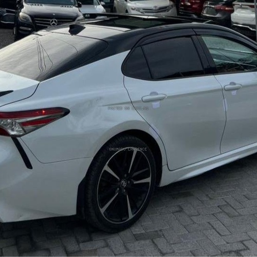 FOREIGN USED 2018 TOYOTA CAMRY XSE FOR SALE IN ABUJA