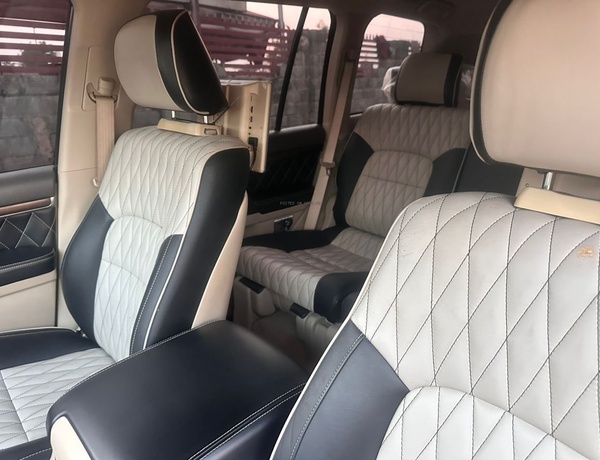 FOREIGN USED 2020 TOYOTA LANDCRUISER FOR SALE IN ABUJA