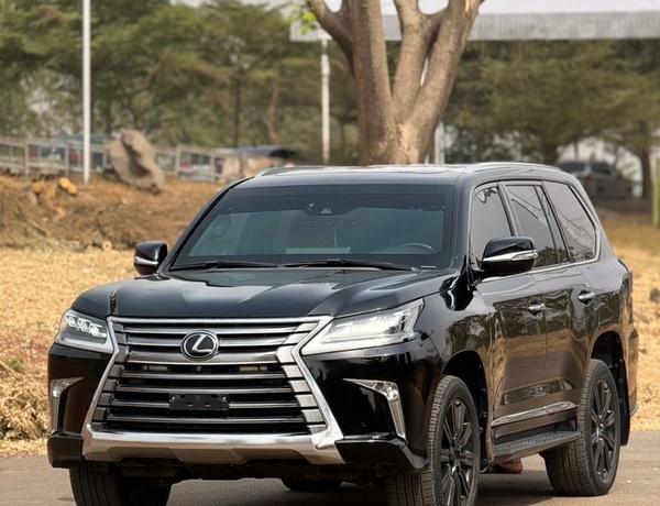 FOREIGN USED 2020 LEXUS LX570 BULLETPROOF FOR SALE IN ABUJA