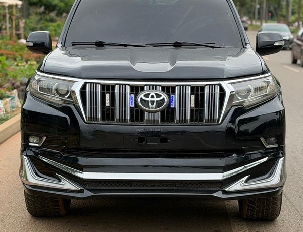 GX 470 UPGRADED TO TOYOTA PRADO 2022 FOR SALE IN ABUJA