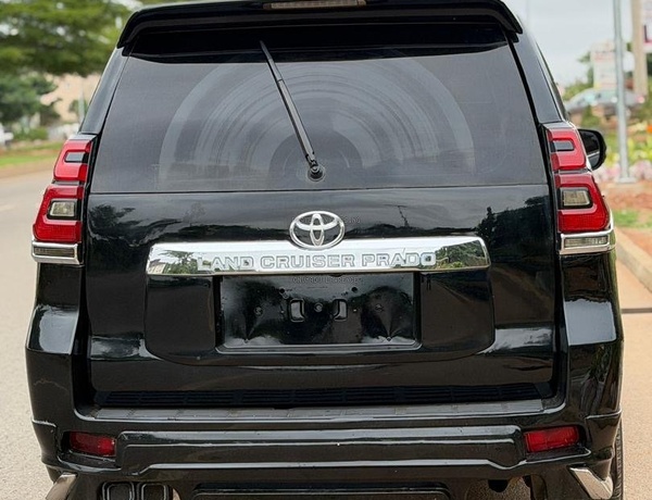 GX 470 UPGRADED TO TOYOTA PRADO 2022 FOR SALE IN ABUJA