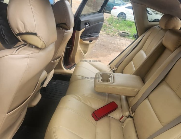 Direct neatly used 2011 crosstour fully upgraded to 2014