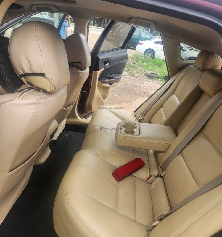 Direct neatly used 2011 crosstour fully upgraded to 2014 image