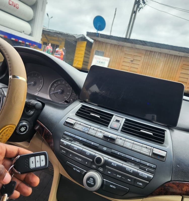 Direct neatly used 2011 crosstour fully upgraded to 2014 image