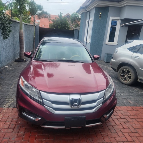 Direct neatly used 2011 crosstour fully upgraded to 2014