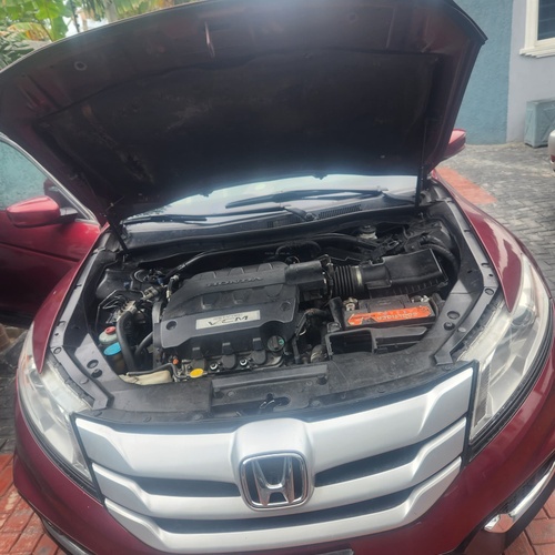 Direct neatly used 2011 crosstour fully upgraded to 2014