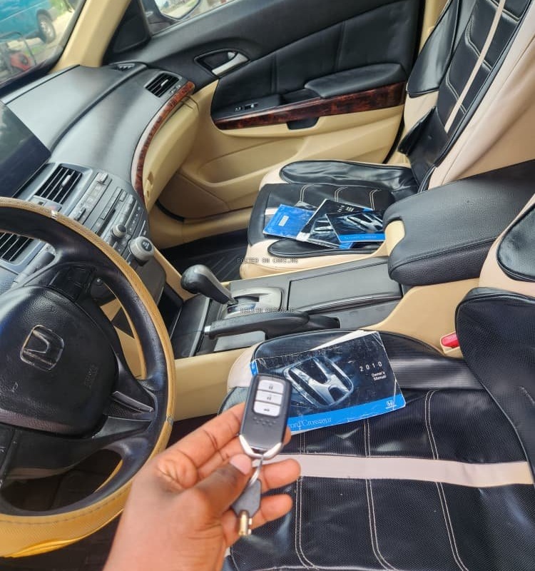 Direct neatly used 2011 crosstour fully upgraded to 2014 image