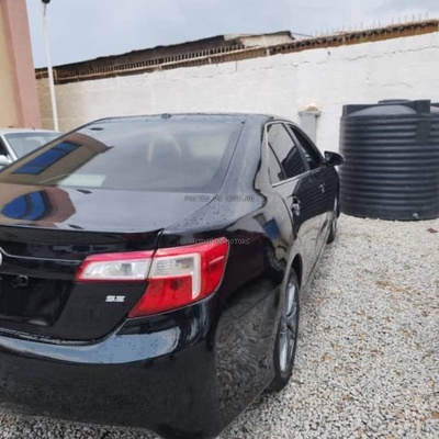 2013 Toyota Camry SE for Sale in Abuja