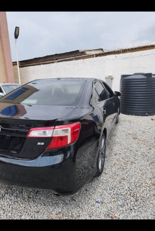 2013 Toyota Camry SE for Sale in Abuja image
