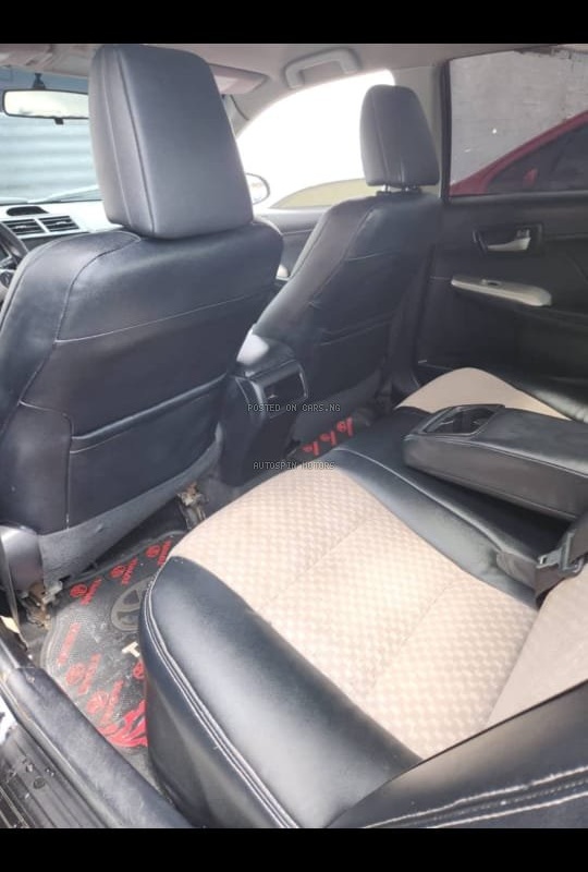 2013 Toyota Camry SE for Sale in Abuja image