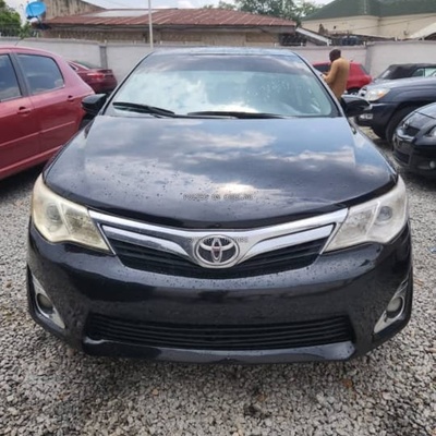 2013 Toyota Camry SE for Sale in Abuja