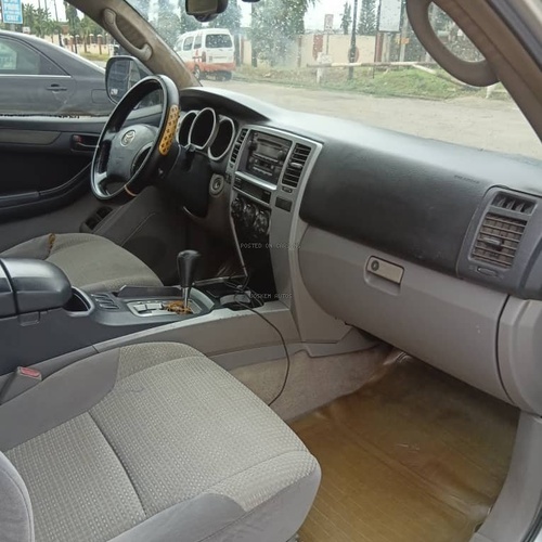 2005 Toyota 4runer in lagos