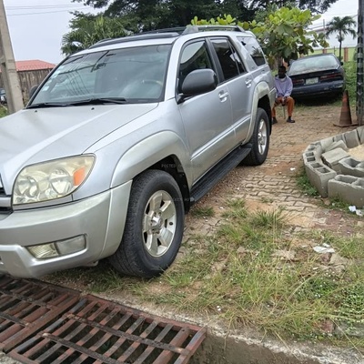 2005 Toyota 4runer in lagos