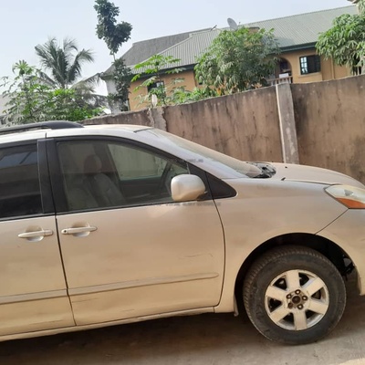 Toyota Sienna XLE 2005 for Sale in Lagos