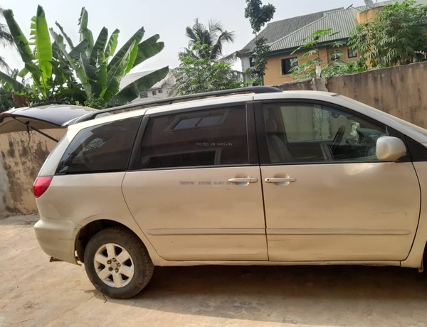 Toyota Sienna XLE 2005 for Sale in Lagos