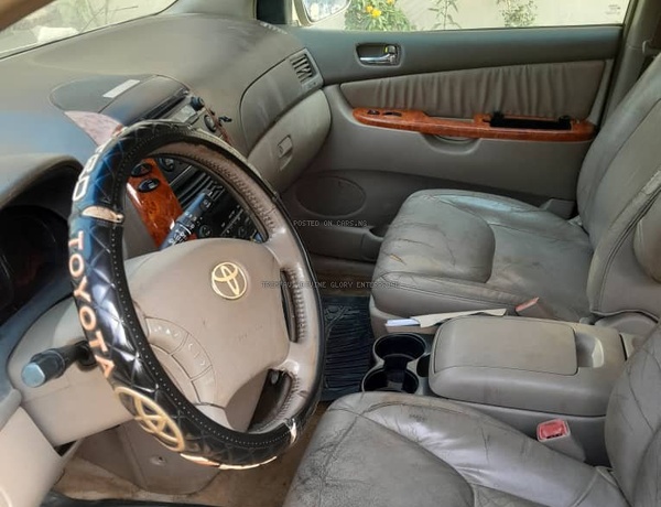 Toyota Sienna XLE 2005 for Sale in Lagos