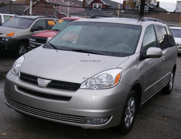 2005 Toyota Sienna for Sale  In Apapa  Lagos