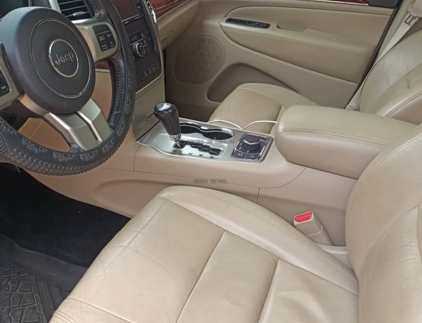 Grand Cherokee Jeep 2013 for Sale In Ogun
