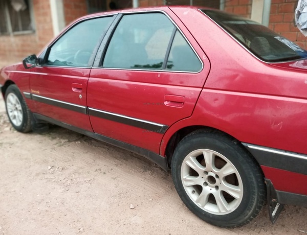 Peugeot 405 1996 for Sale In Ogbomoso, Oyo state.