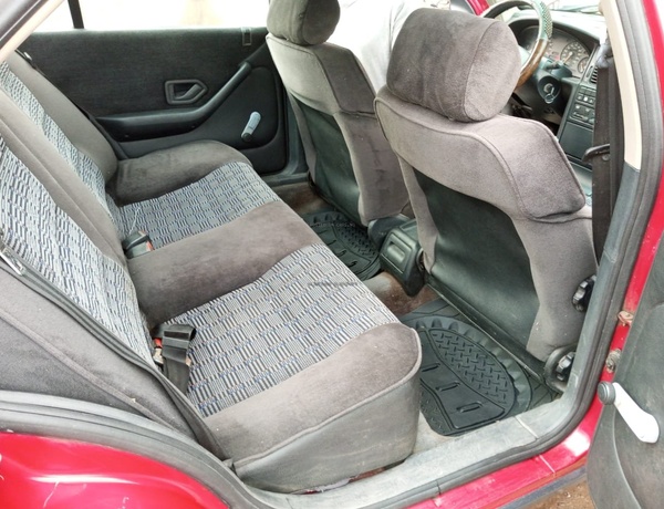 Peugeot 405 1996 for Sale In Ogbomoso, Oyo state.