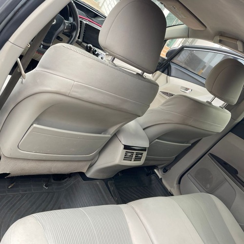 2011 Toyota Venza 4plugs for Sale In Oyo State