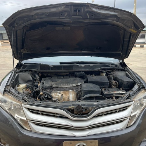 2011 Toyota Venza 4plugs for Sale In Oyo State