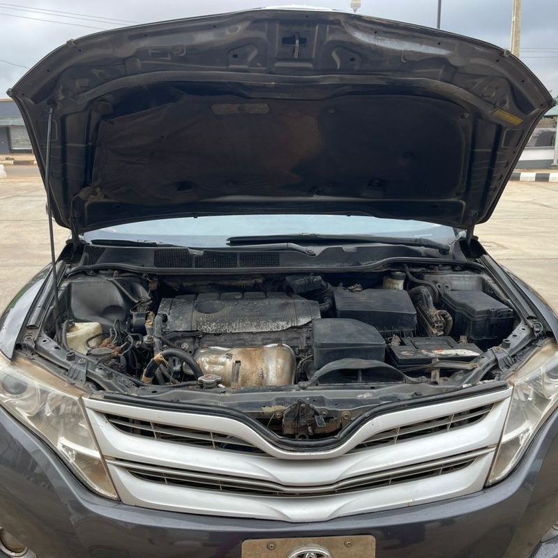2011 Toyota Venza 4plugs for Sale In Oyo State image