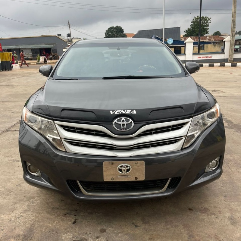 2011 Toyota Venza 4plugs for Sale In Oyo State image