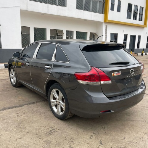 2011 Toyota Venza 4plugs for Sale In Oyo State