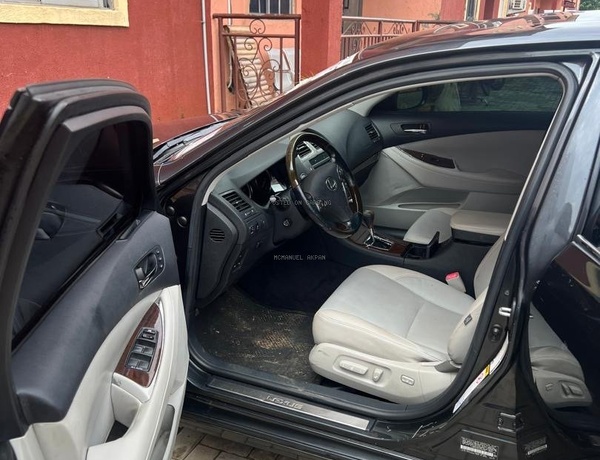 Foreign Used Lexus Es 350 2010 for Sale In Abuja