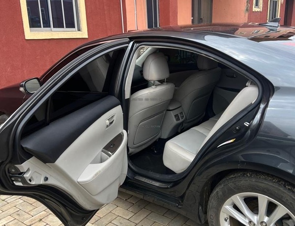 Foreign Used Lexus Es 350 2010 for Sale In Abuja