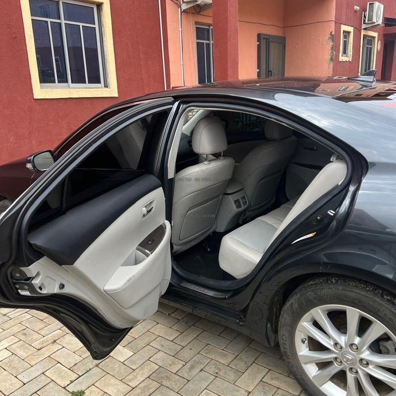 Foreign Used Lexus Es 350 2010 for Sale In Abuja image