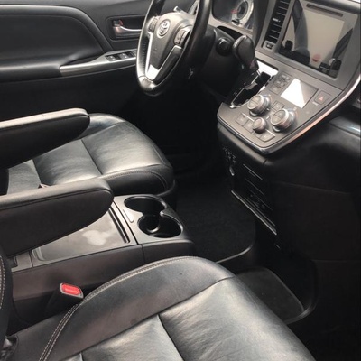 Nigerian used Toyota sienna 2015 in Lagos