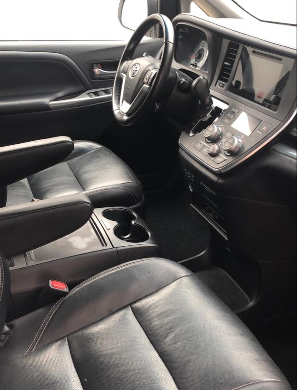 Nigerian used Toyota sienna 2015 in Lagos image