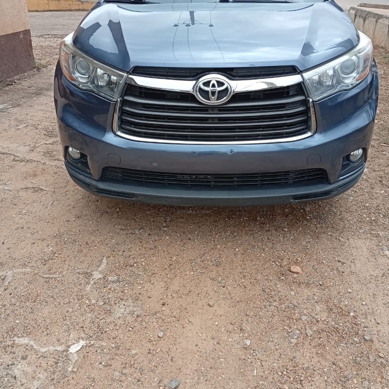 FOREIGN USED 2016 TOYOTA HIGHLANDER NAVIGATOR IN IBADAN image