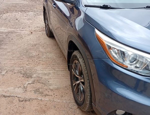 FOREIGN USED 2016 TOYOTA HIGHLANDER NAVIGATOR IN IBADAN