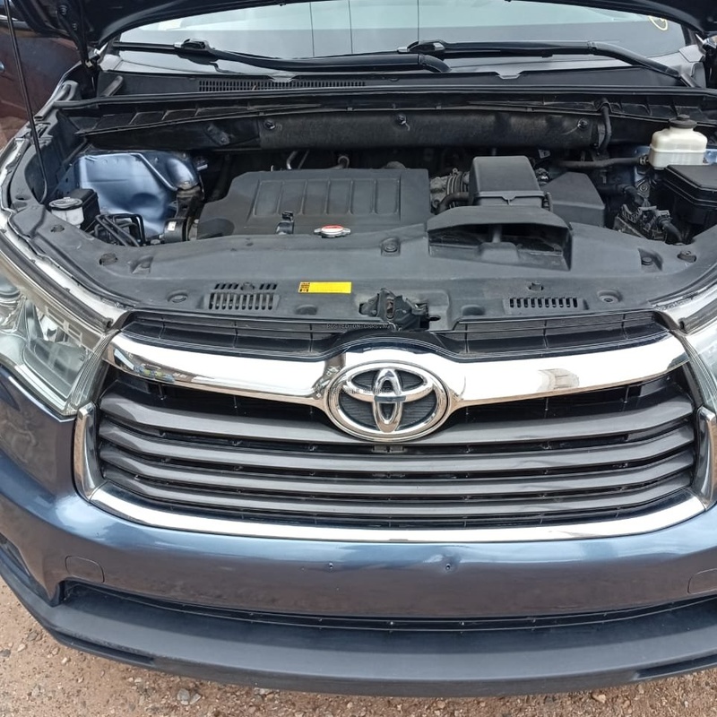 FOREIGN USED 2016 TOYOTA HIGHLANDER NAVIGATOR IN IBADAN image