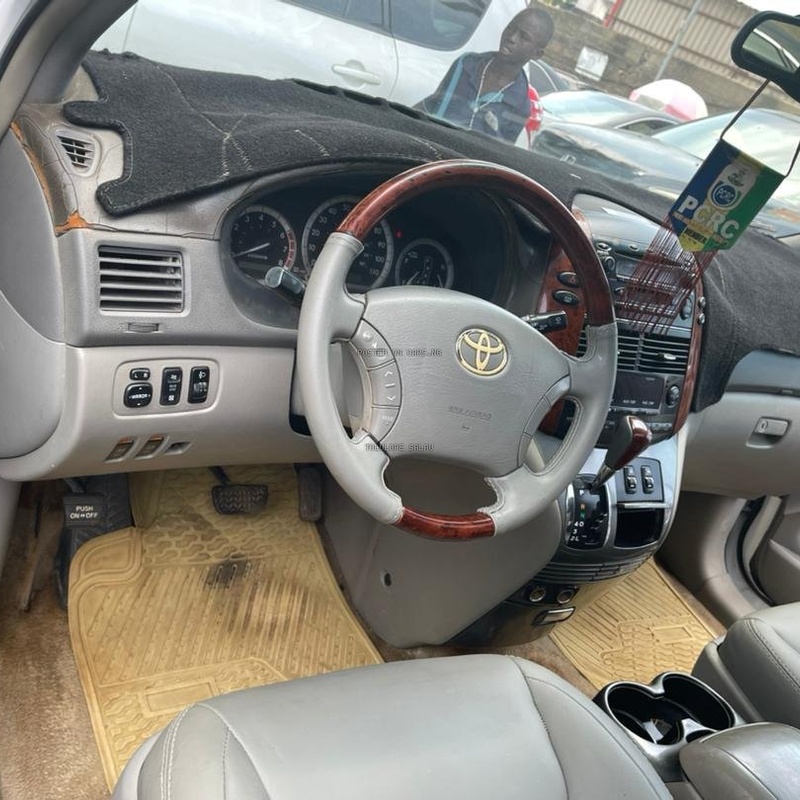 Toyota Sienna XLE 2005 for Sale In Ojota Lagos image