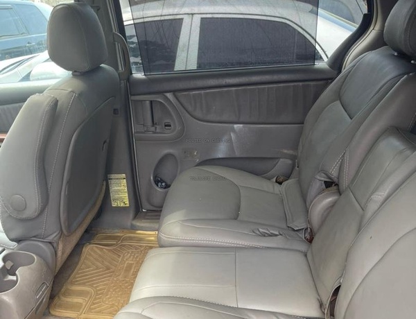 Toyota Sienna XLE 2005 for Sale In Ojota Lagos