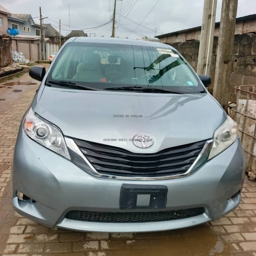 Toyota Sienna 2014 for Sale In Ikotun Lagos