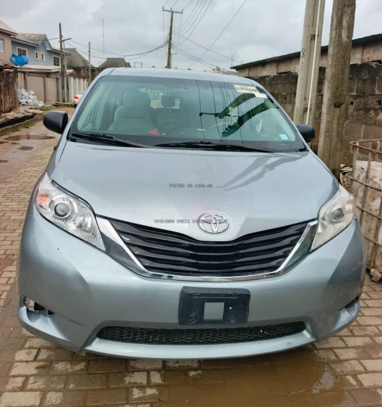 Toyota Sienna 2014 for Sale In Ikotun Lagos image